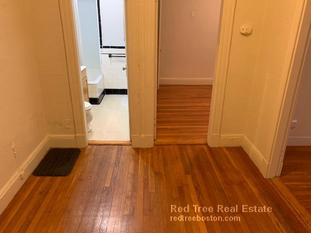 1800 Commonwealth Ave, Brighton