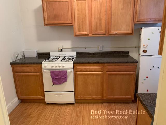 1800 Commonwealth Ave, Brighton