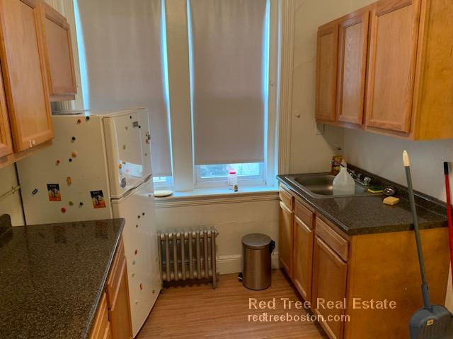 1800 Commonwealth Ave, Brighton