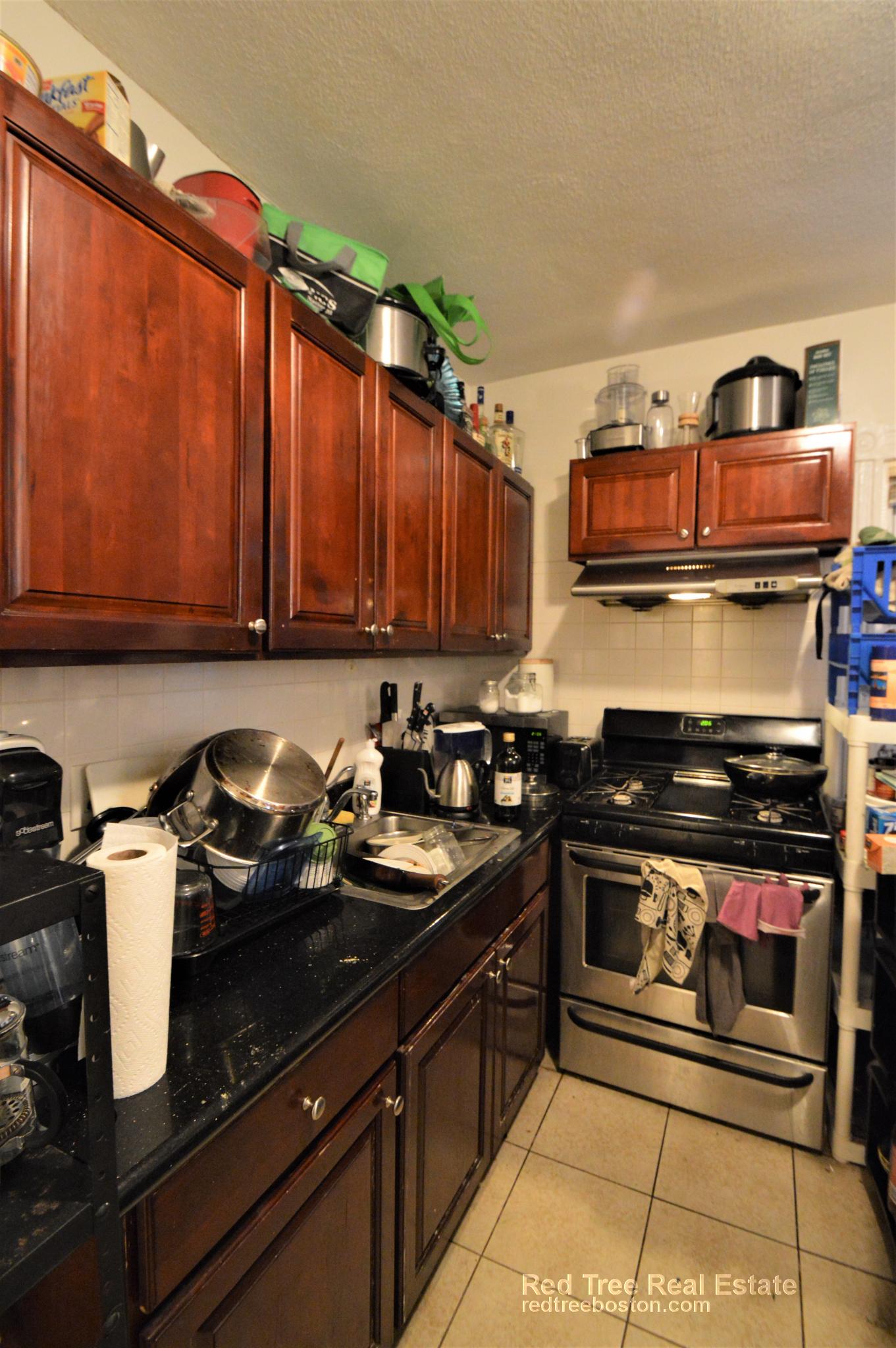 3 Warwick St, Mission Hill