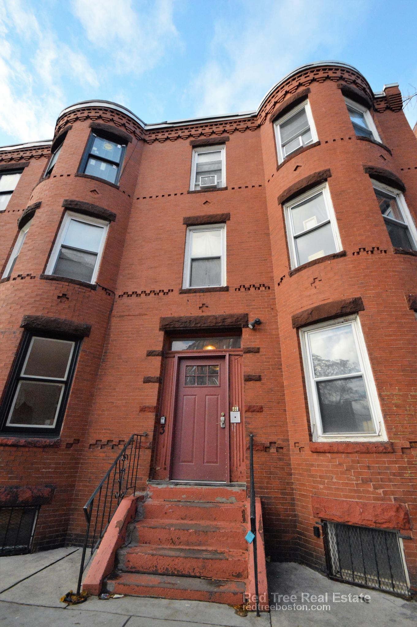 3 Warwick St, Mission Hill