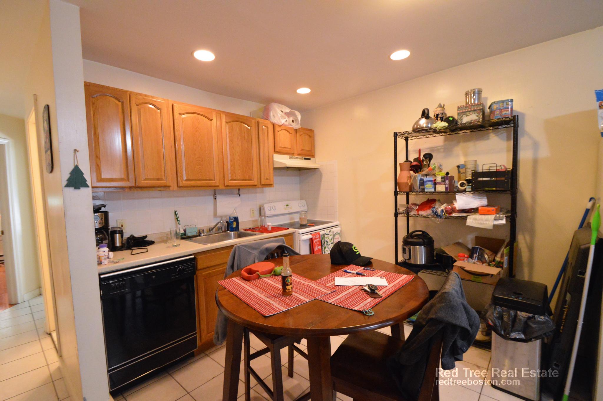 104 Hammond St, Mission Hill