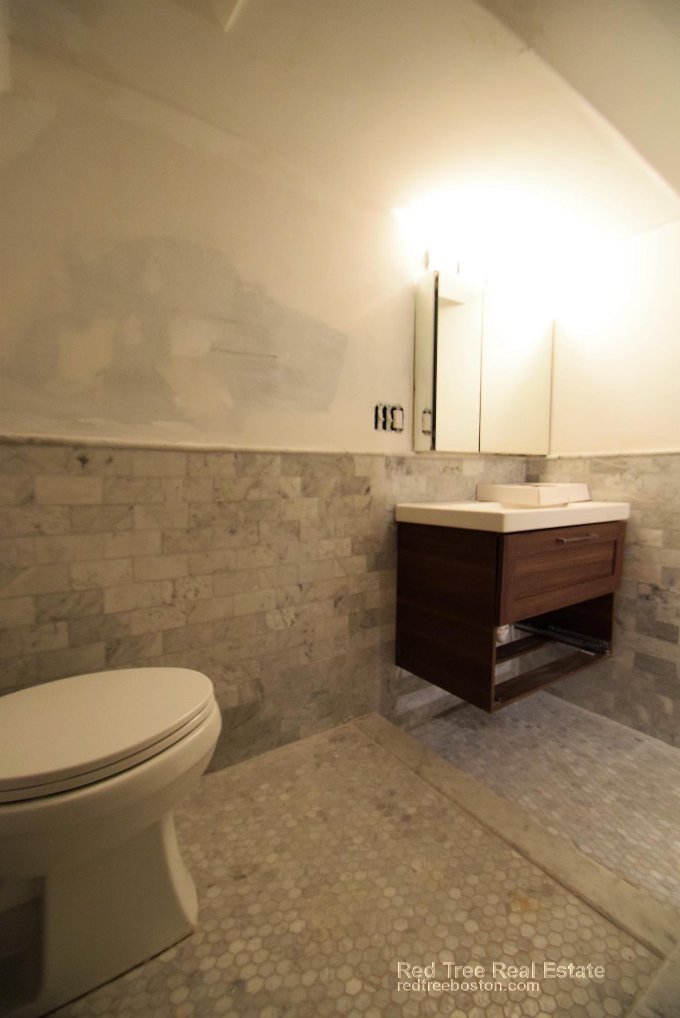 482 Columbus Ave, South End