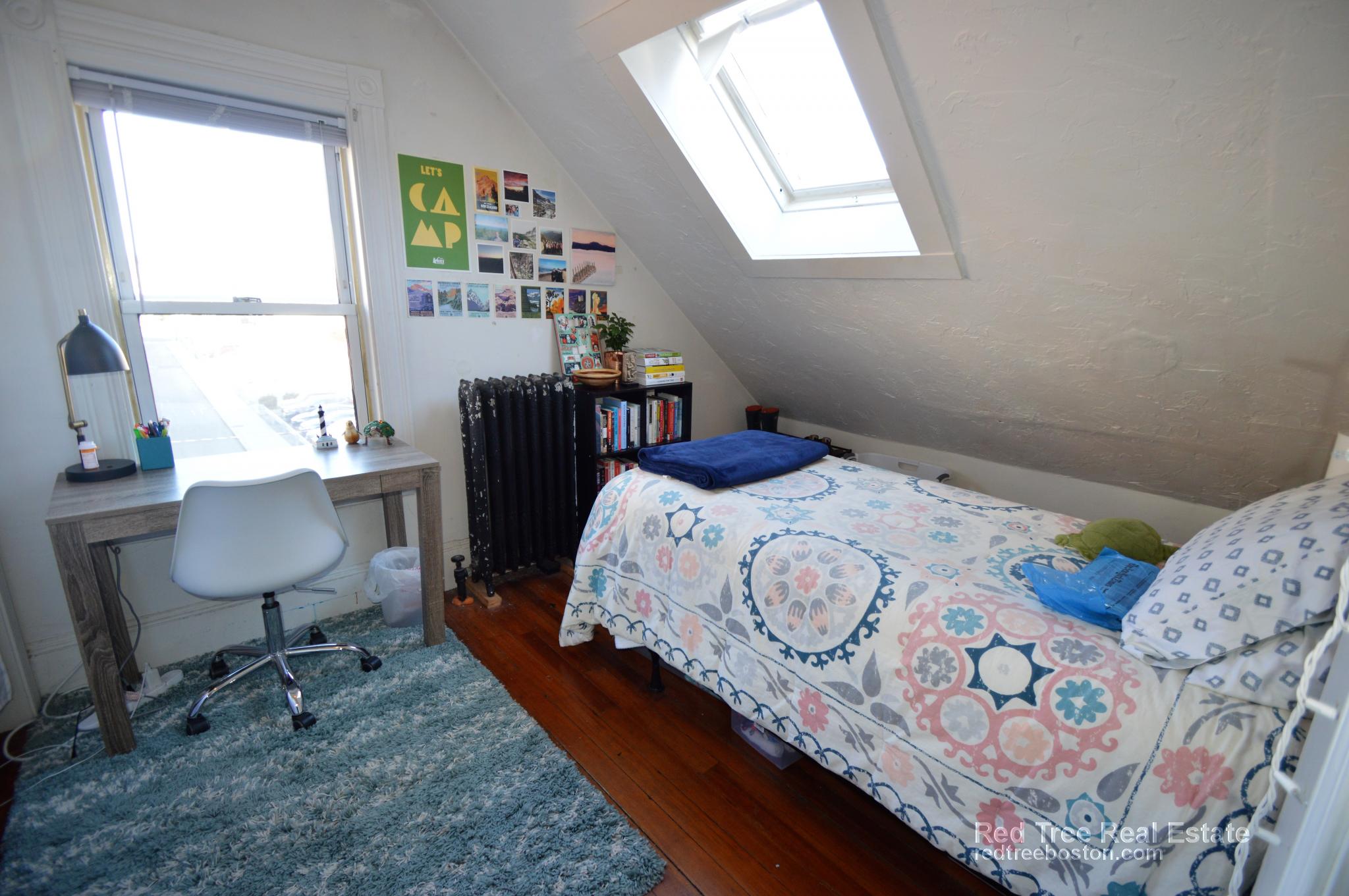 42 Brainerd Rd, Brighton