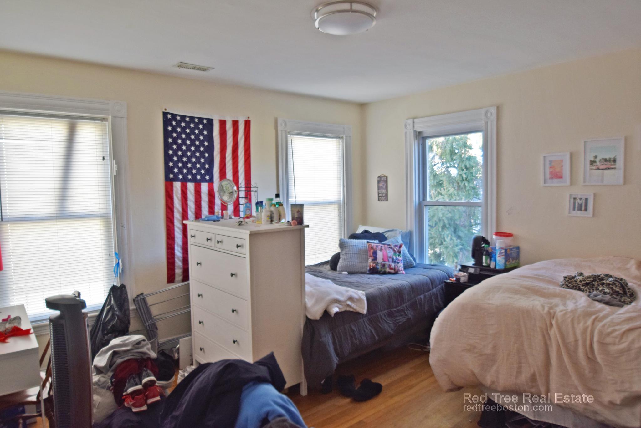 48 Ashford St, Allston