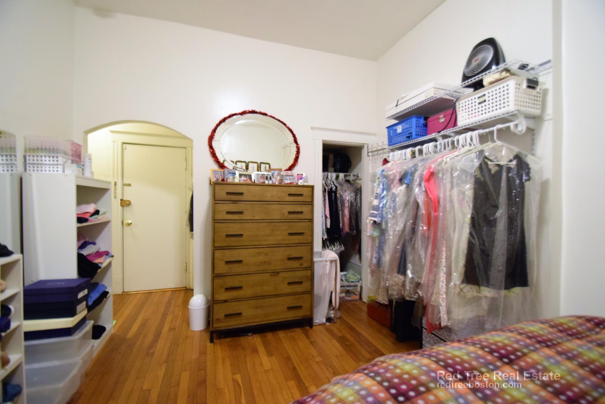 68 Phillips St, Beacon Hill