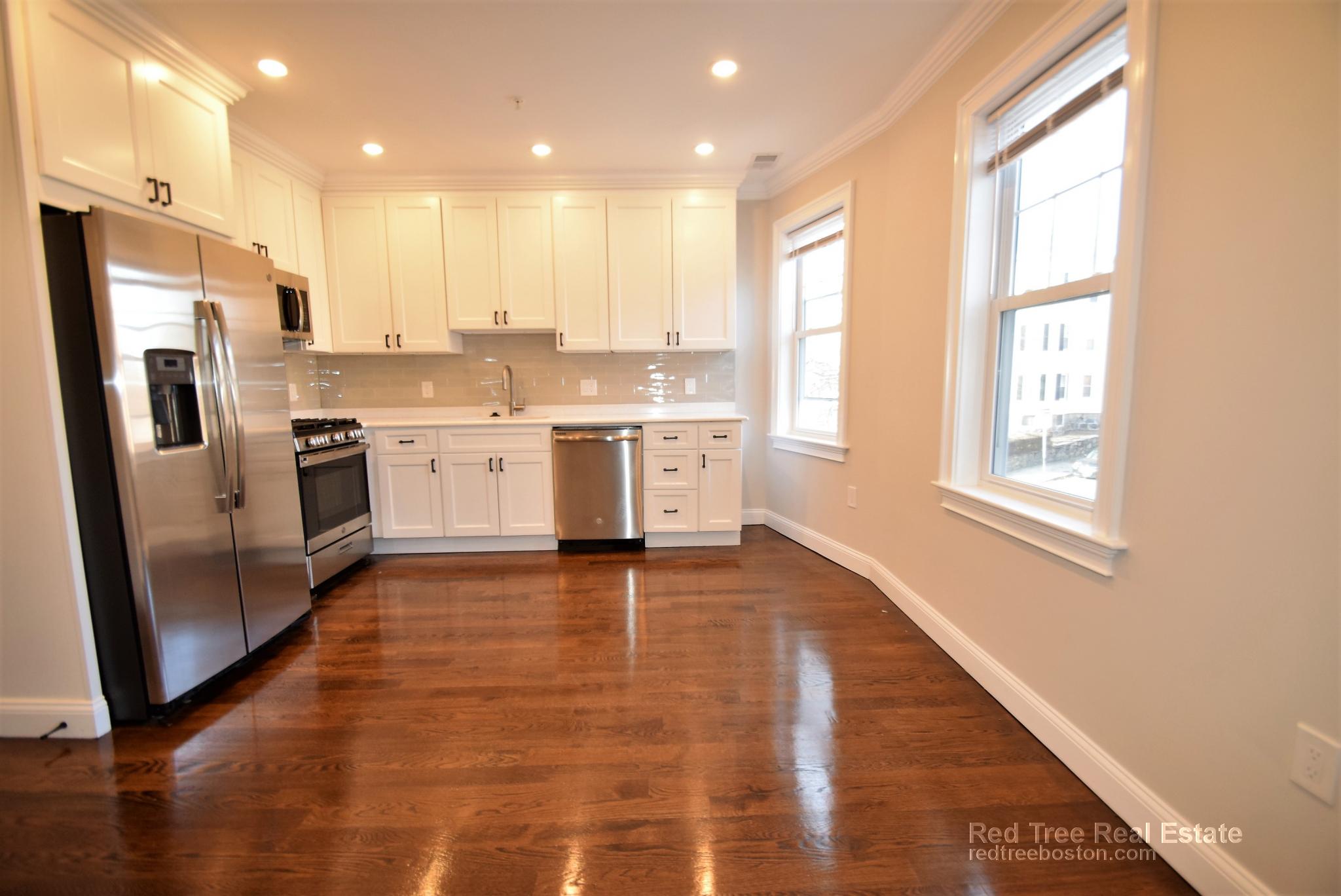 5 bed, 1.5 bath apartment for rent at 490 Washington St Unit 3, Brighton — photo 7 of 34