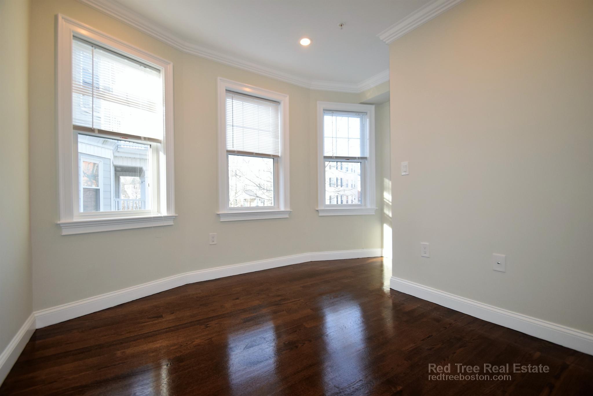 5 bed, 1.5 bath apartment for rent at 490 Washington St Unit 3, Brighton — photo 13 of 34
