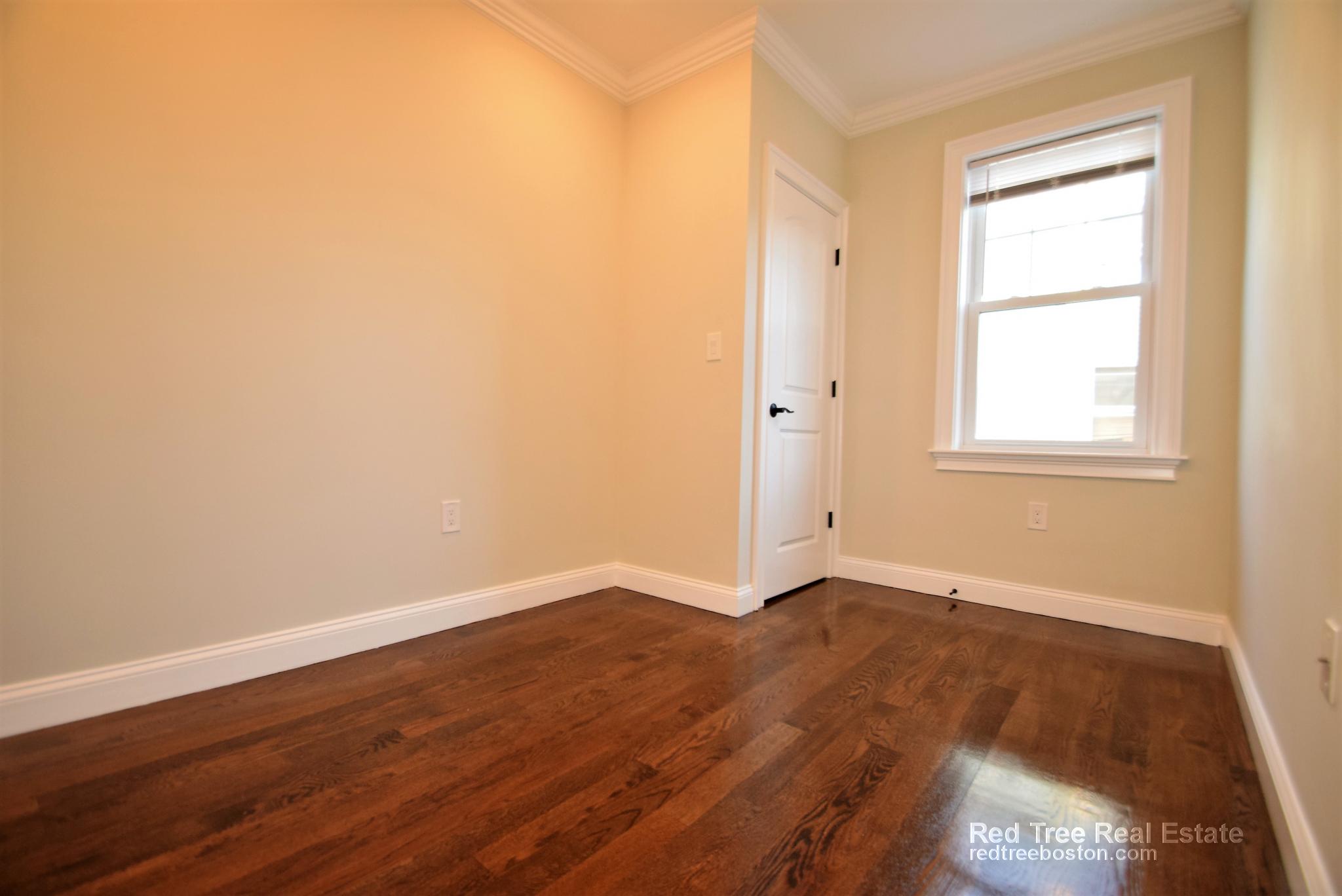 5 bed, 1.5 bath apartment for rent at 490 Washington St Unit 3, Brighton — photo 18 of 34