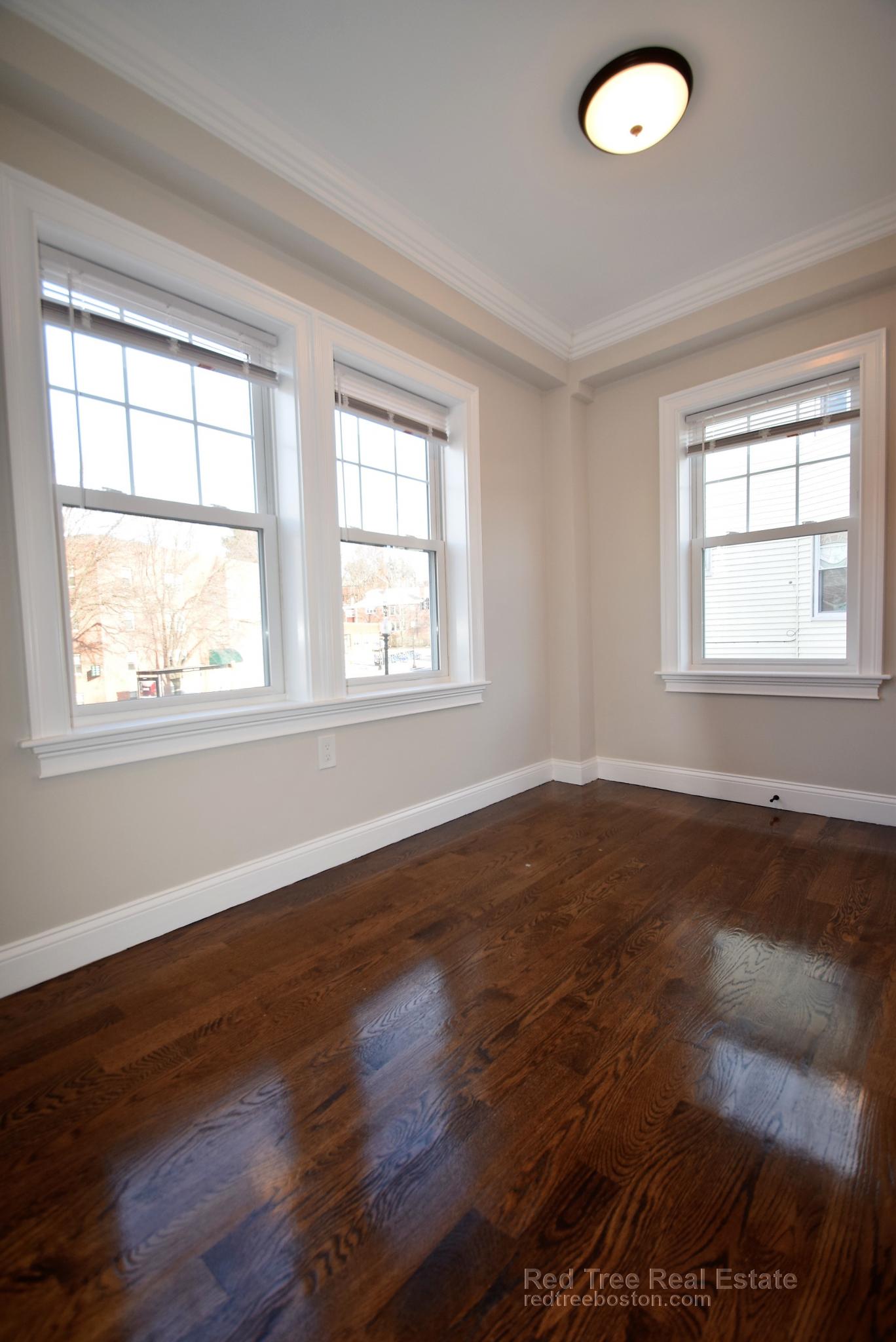 5 bed, 1.5 bath apartment for rent at 490 Washington St Unit 3, Brighton — photo 12 of 34