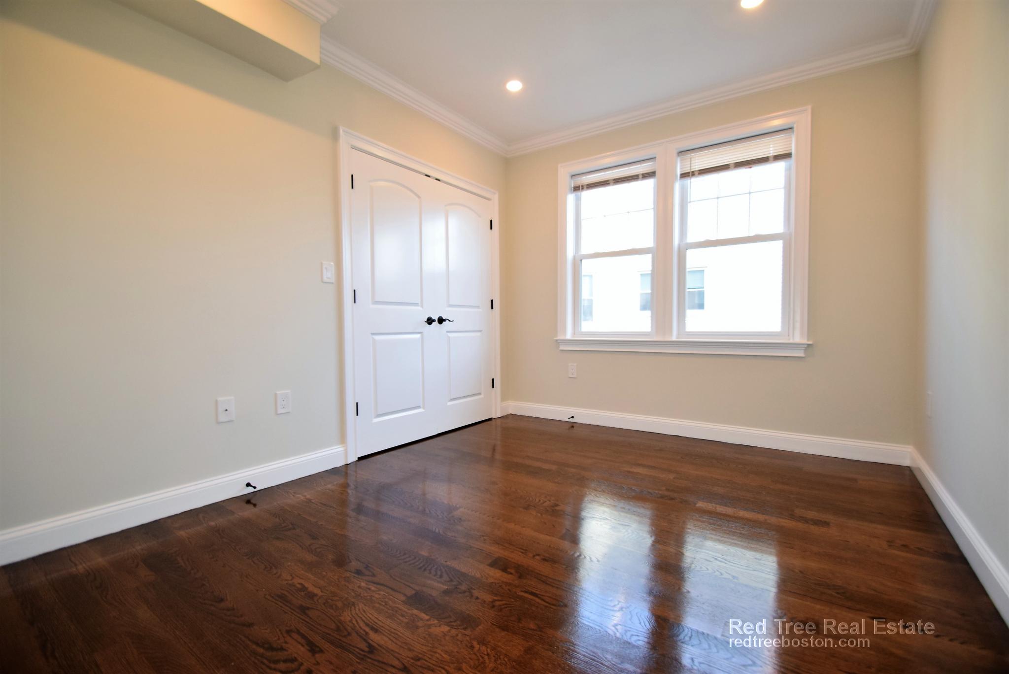 5 bed, 1.5 bath apartment for rent at 490 Washington St Unit 3, Brighton — photo 14 of 34