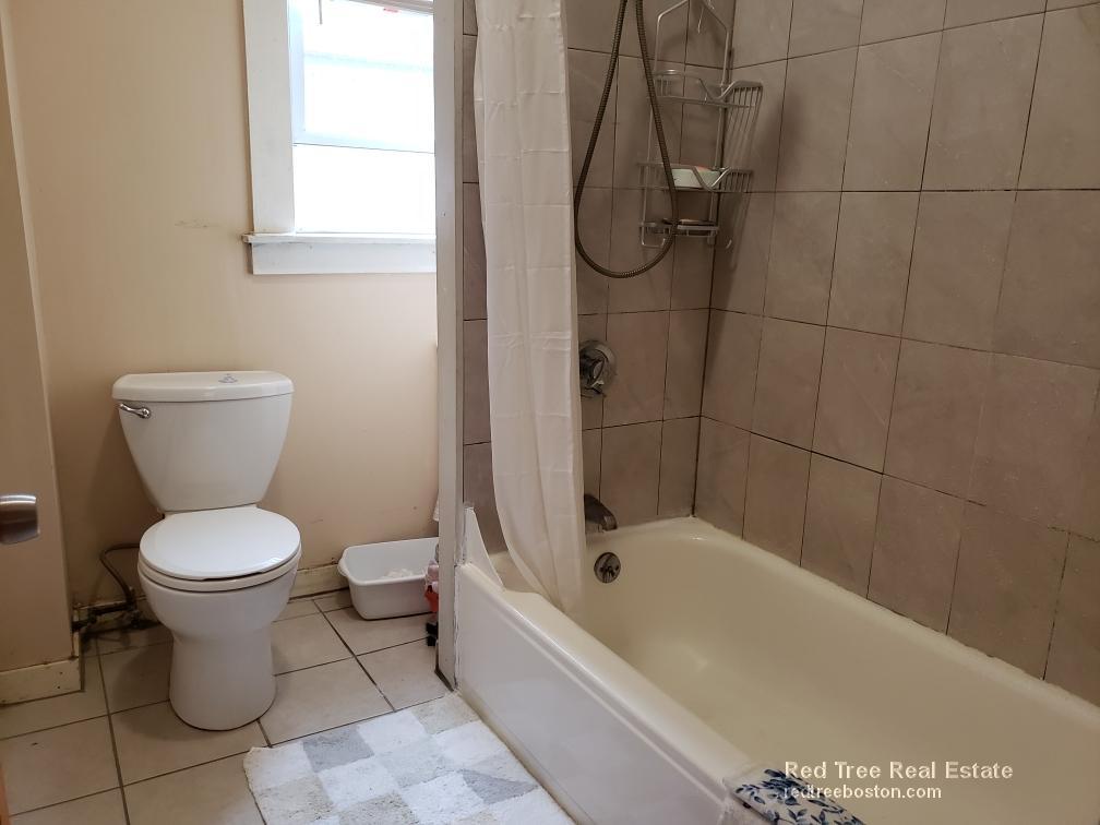 4 bed, 1 bath apartment for rent at 103 Calumet St Unit 3, Mission Hill — photo 12 of 17