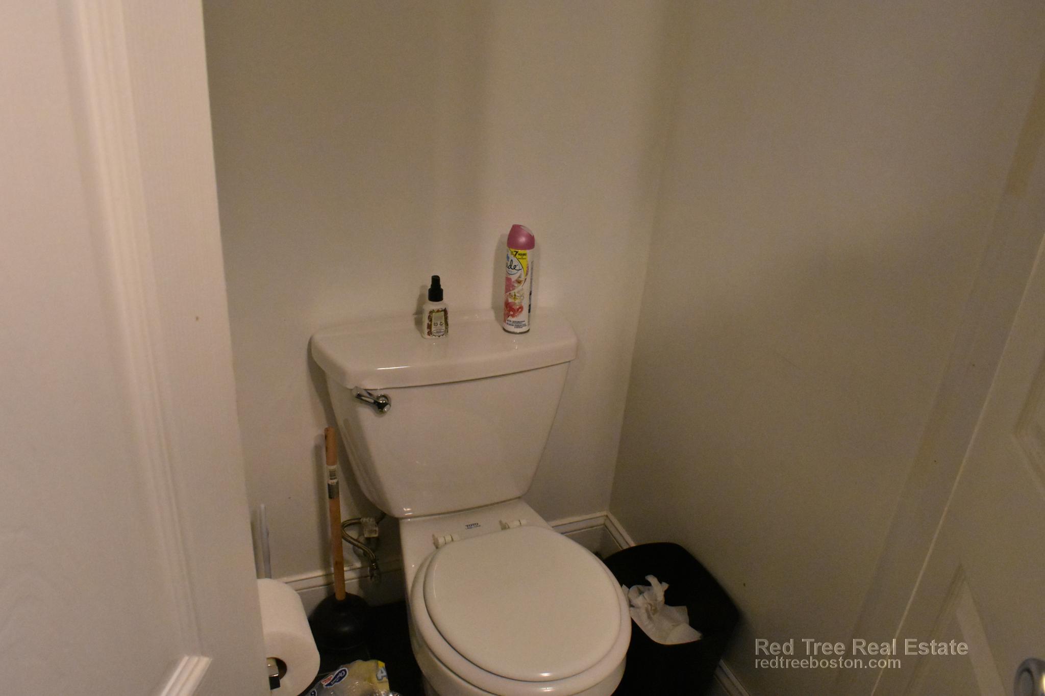 772 Columbus Ave, Roxbury