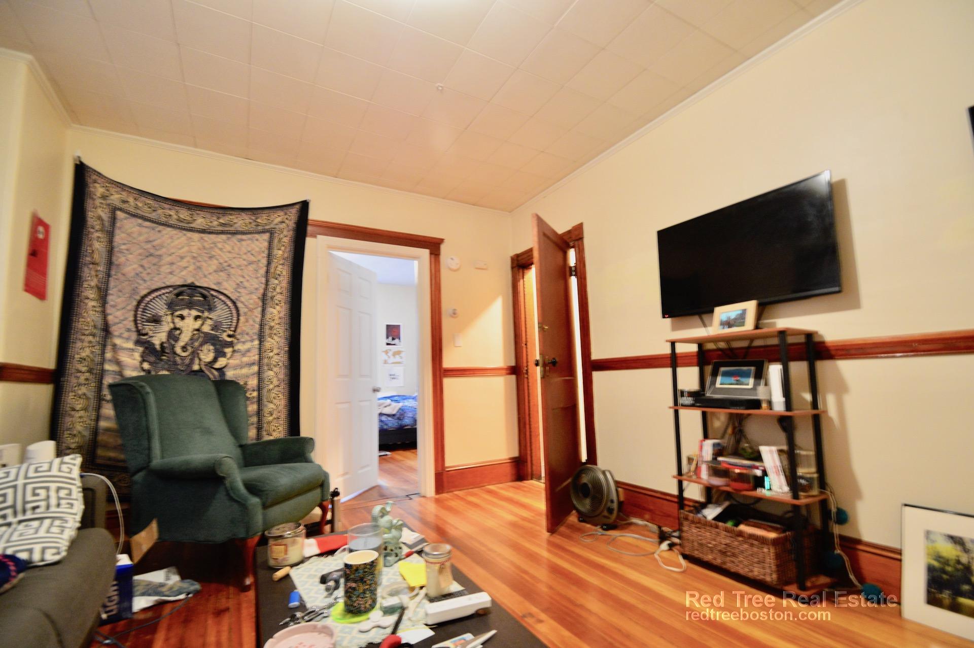 141 Cottage St, East Boston