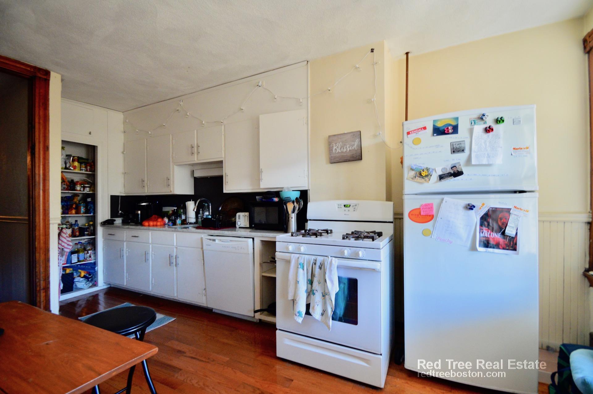 141 Cottage St, East Boston