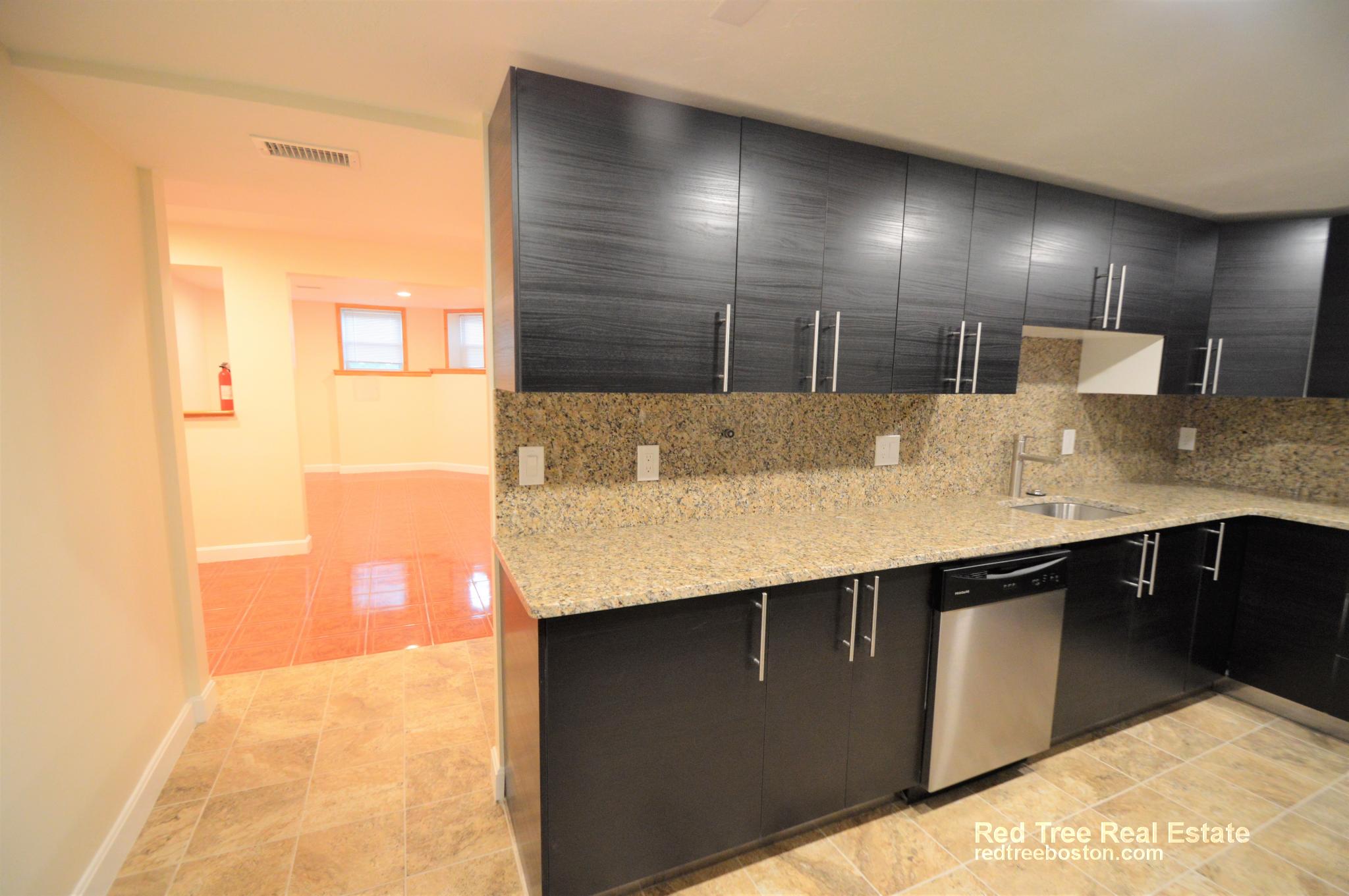 73 Thatcher St, Coolidge Corner