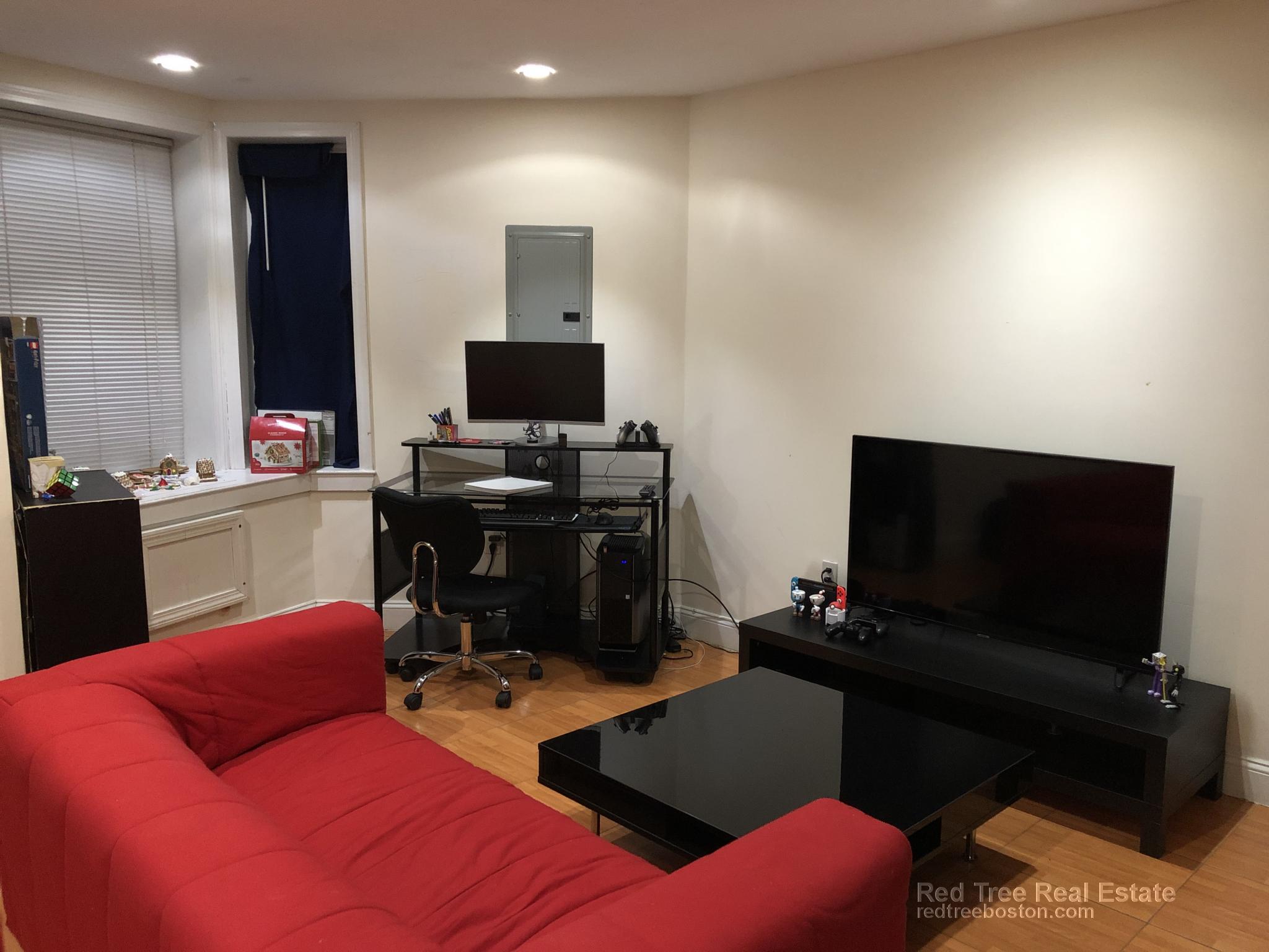 147 Marcella St, Roxbury