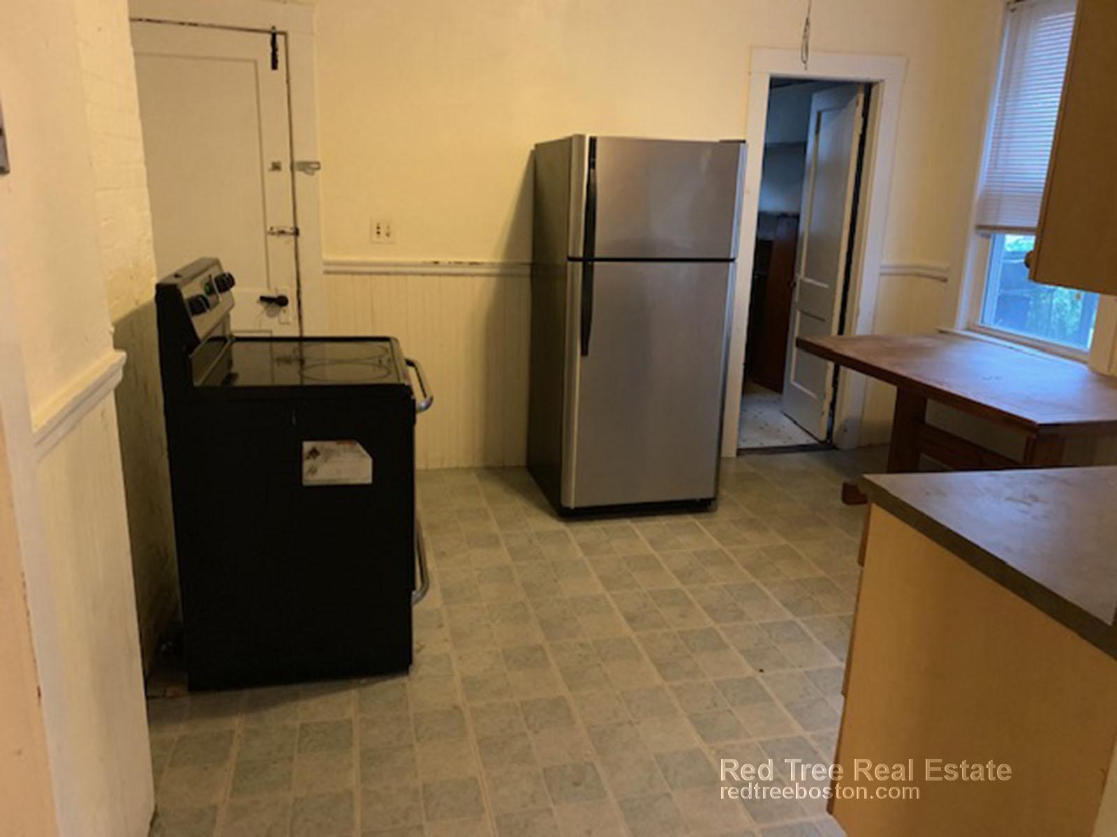 3 bed, 1 bath apartment for rent at 30 Fordham Rd Unit 1, Allston — photo 11 of 20