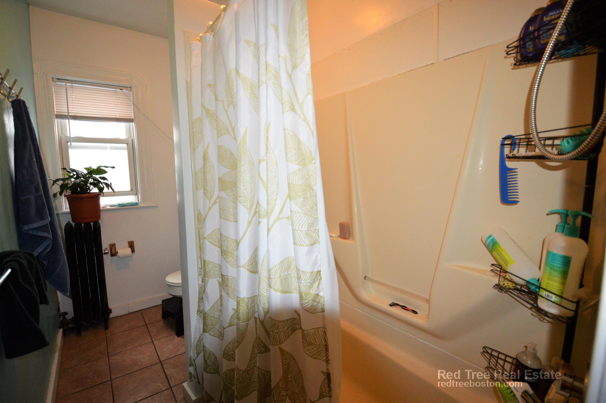 40 Brainerd Rd, Brighton