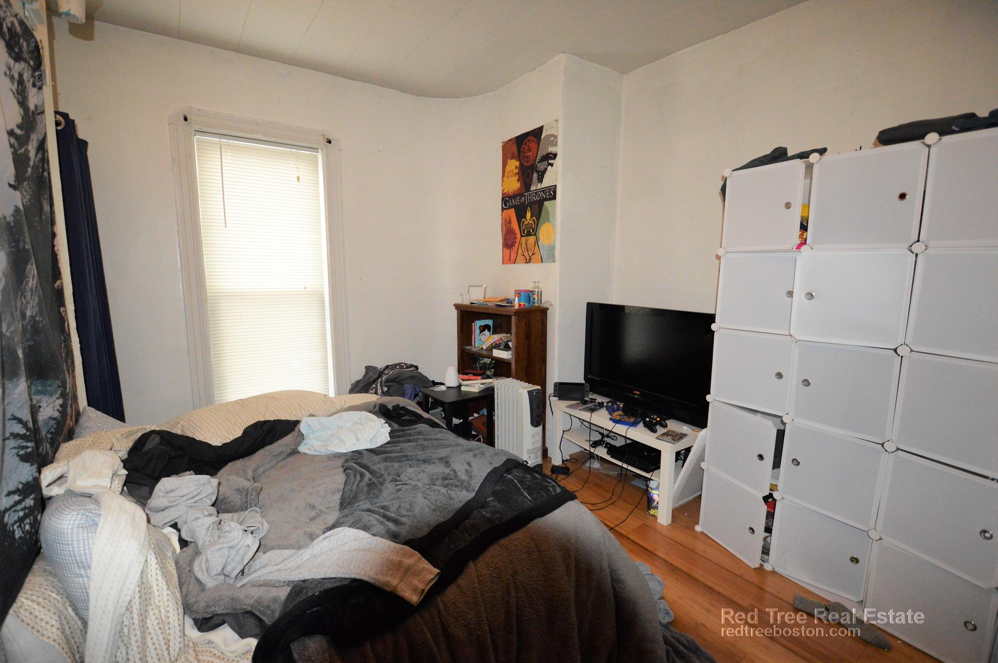 40 Brainerd Rd, Brighton