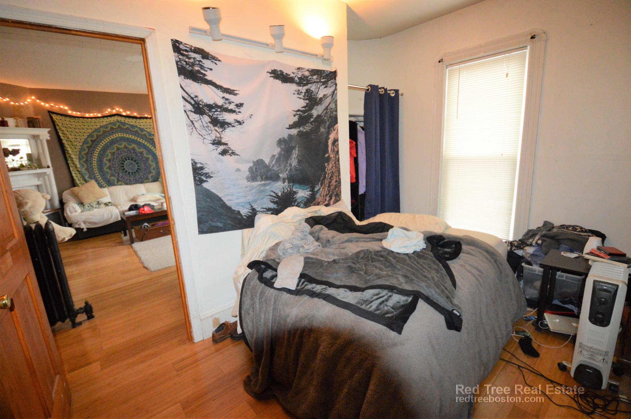 40 Brainerd Rd, Brighton