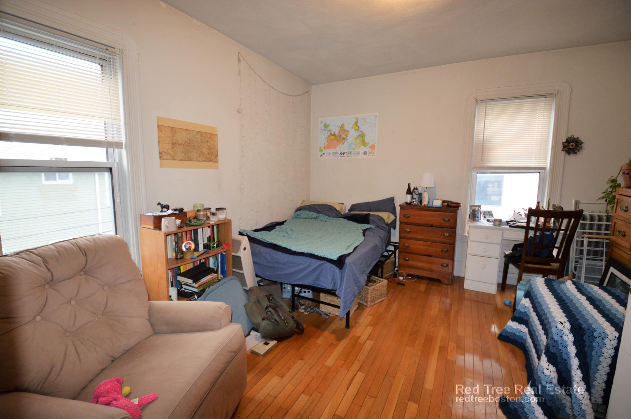 40 Brainerd Rd, Brighton