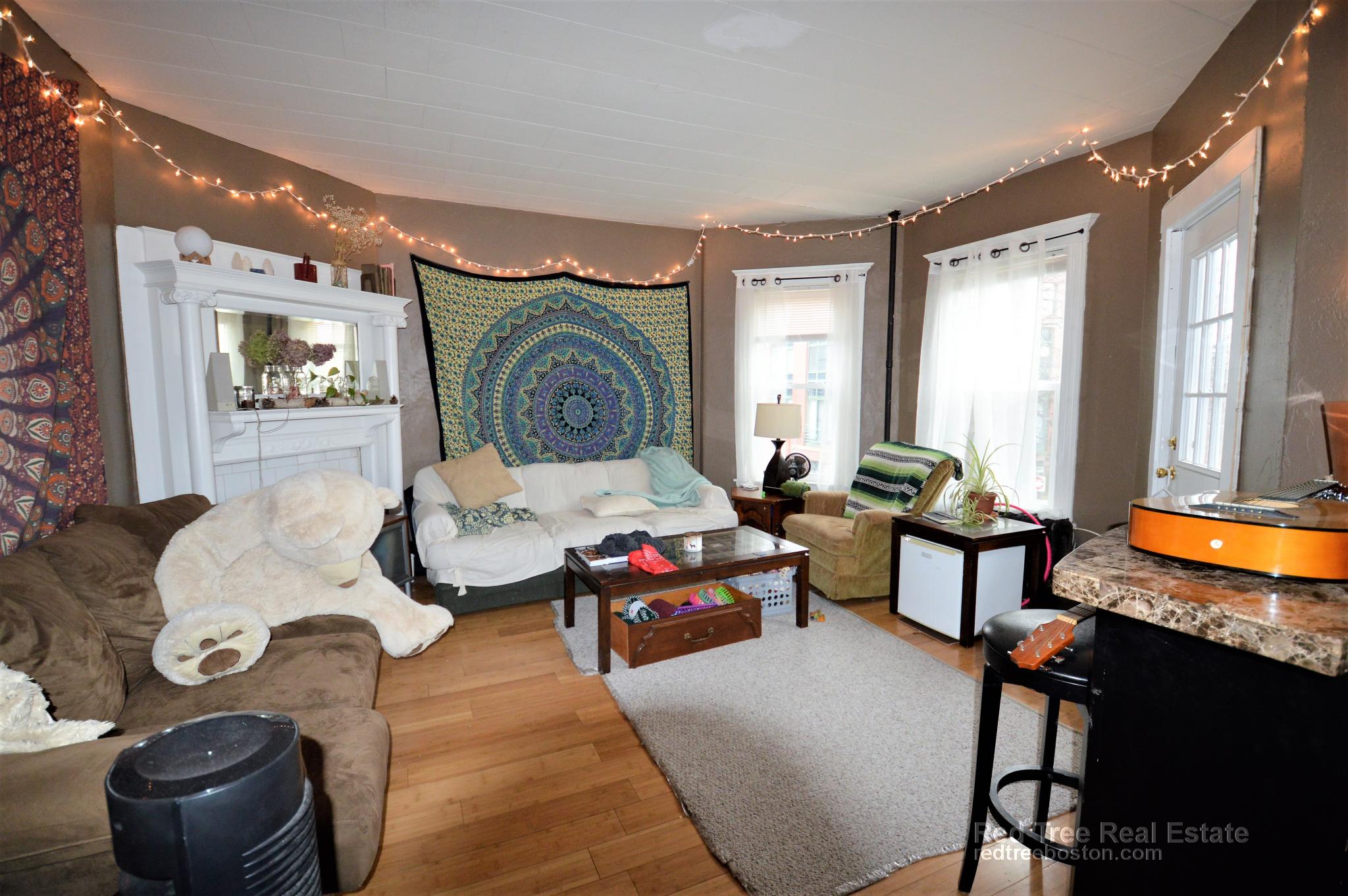 40 Brainerd Rd, Brighton