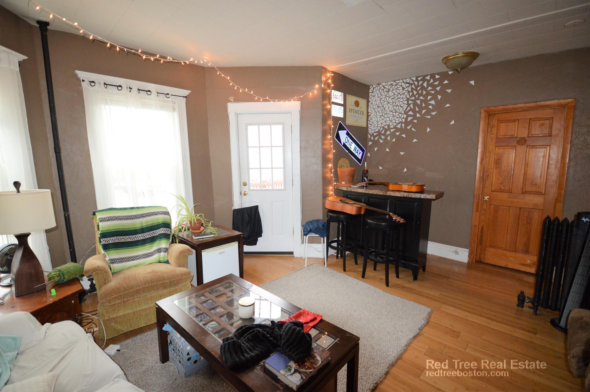 40 Brainerd Rd, Brighton