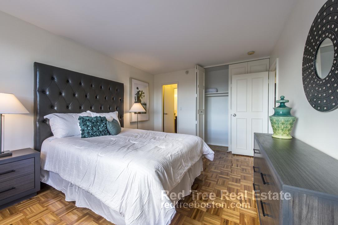 3 bed, 1.5 bath apartment for rent at 185 Freeman St Unit 450, Brookline — photo 2 of 7