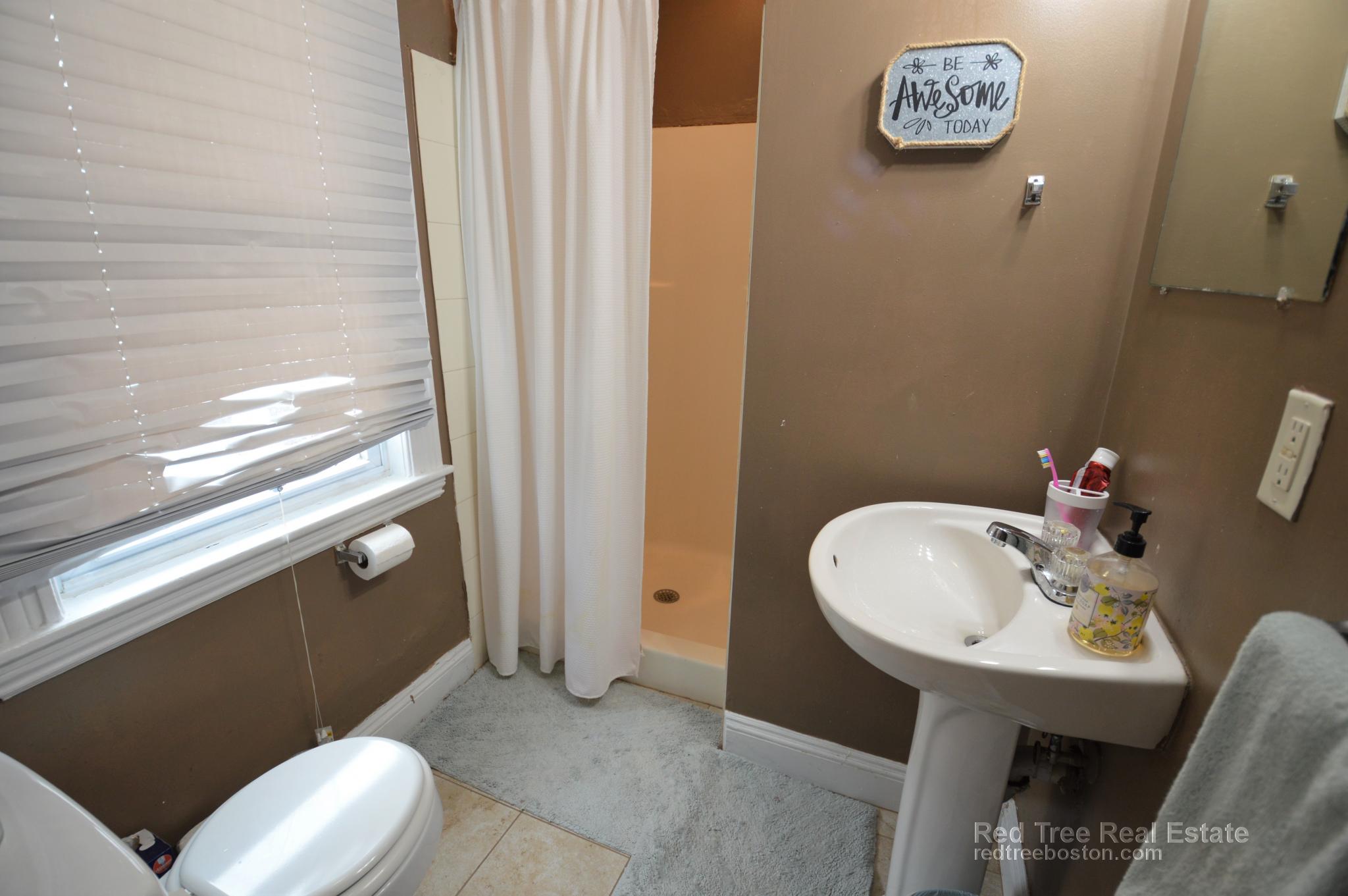 7 Wadsworth St, Allston