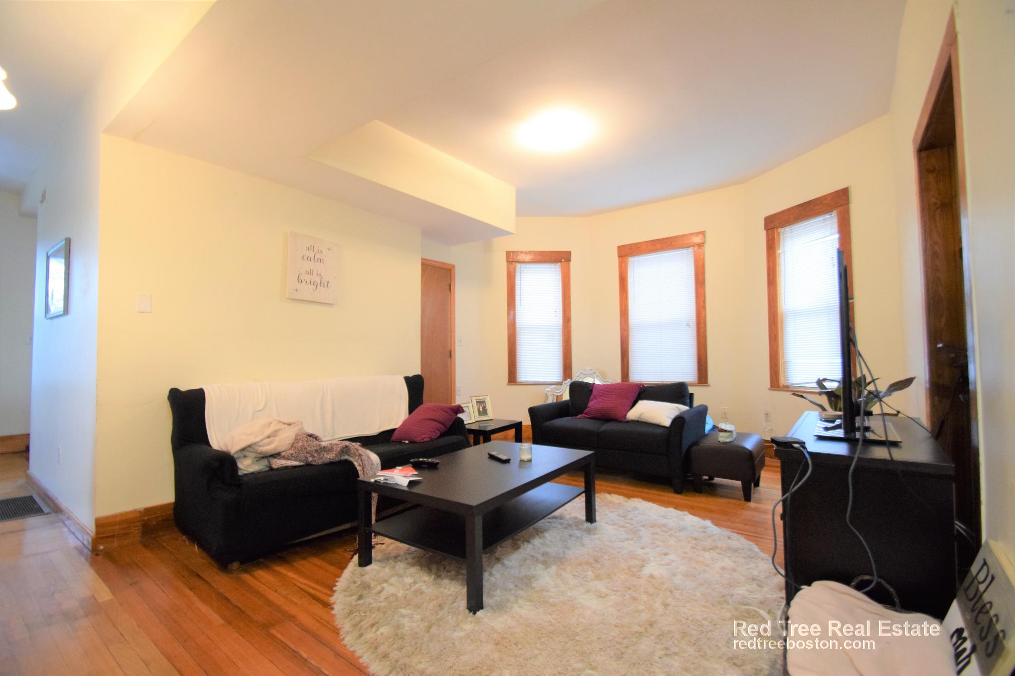 346 Faneuil St, Brighton