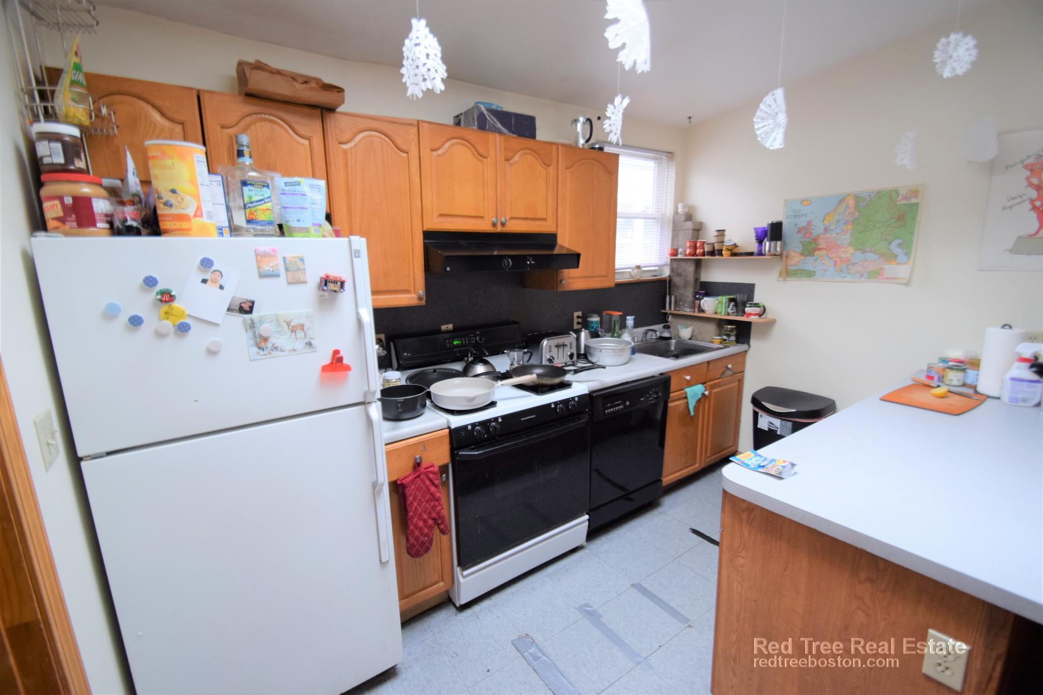 551 Washington St, Brighton