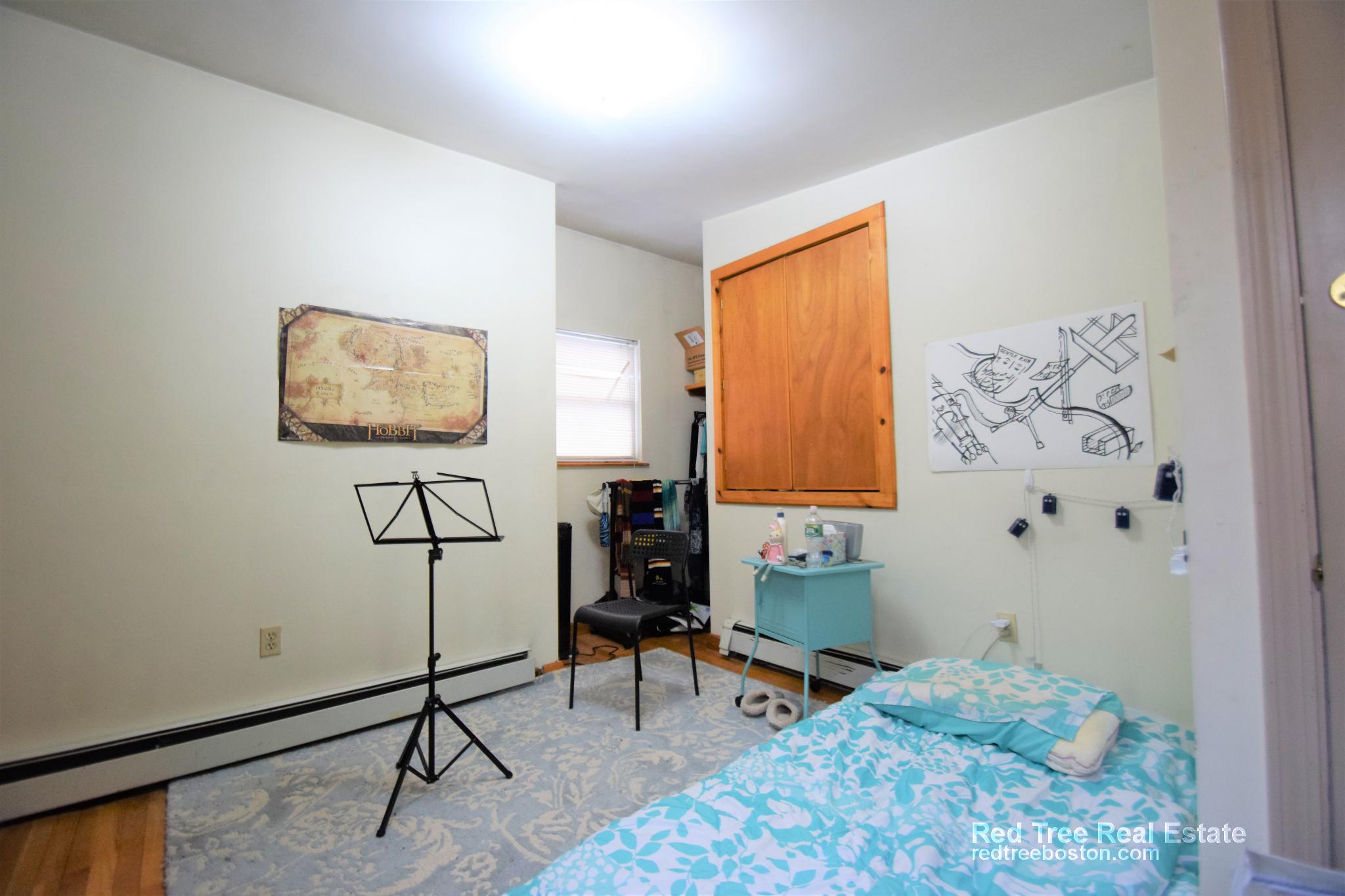 551 Washington St, Brighton