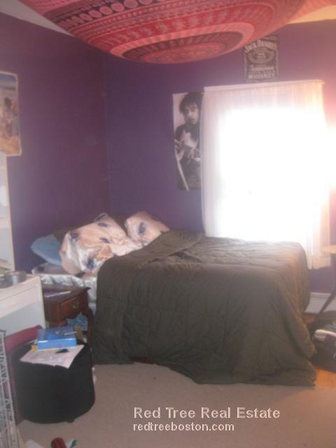 74 Ashford St, Allston