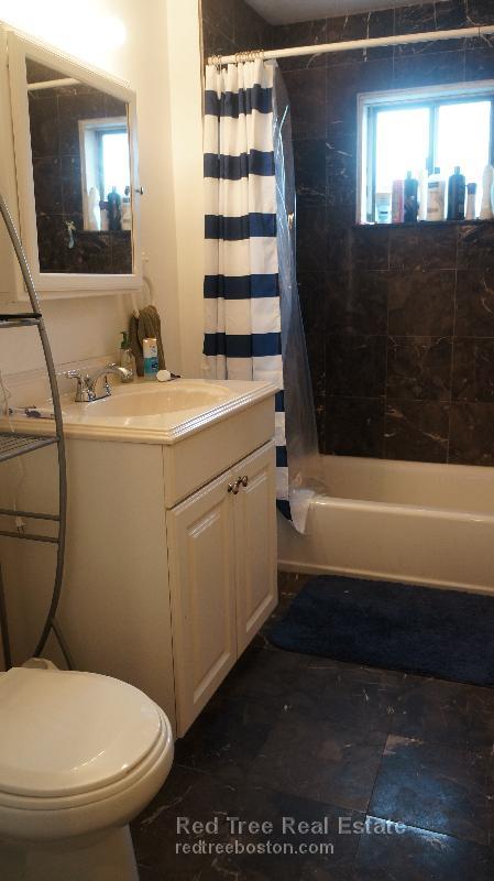 74 Ashford St, Allston