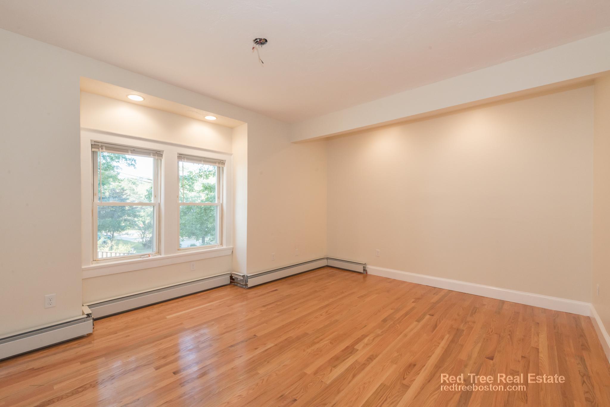 66 Glenellen Rd, West Roxbury