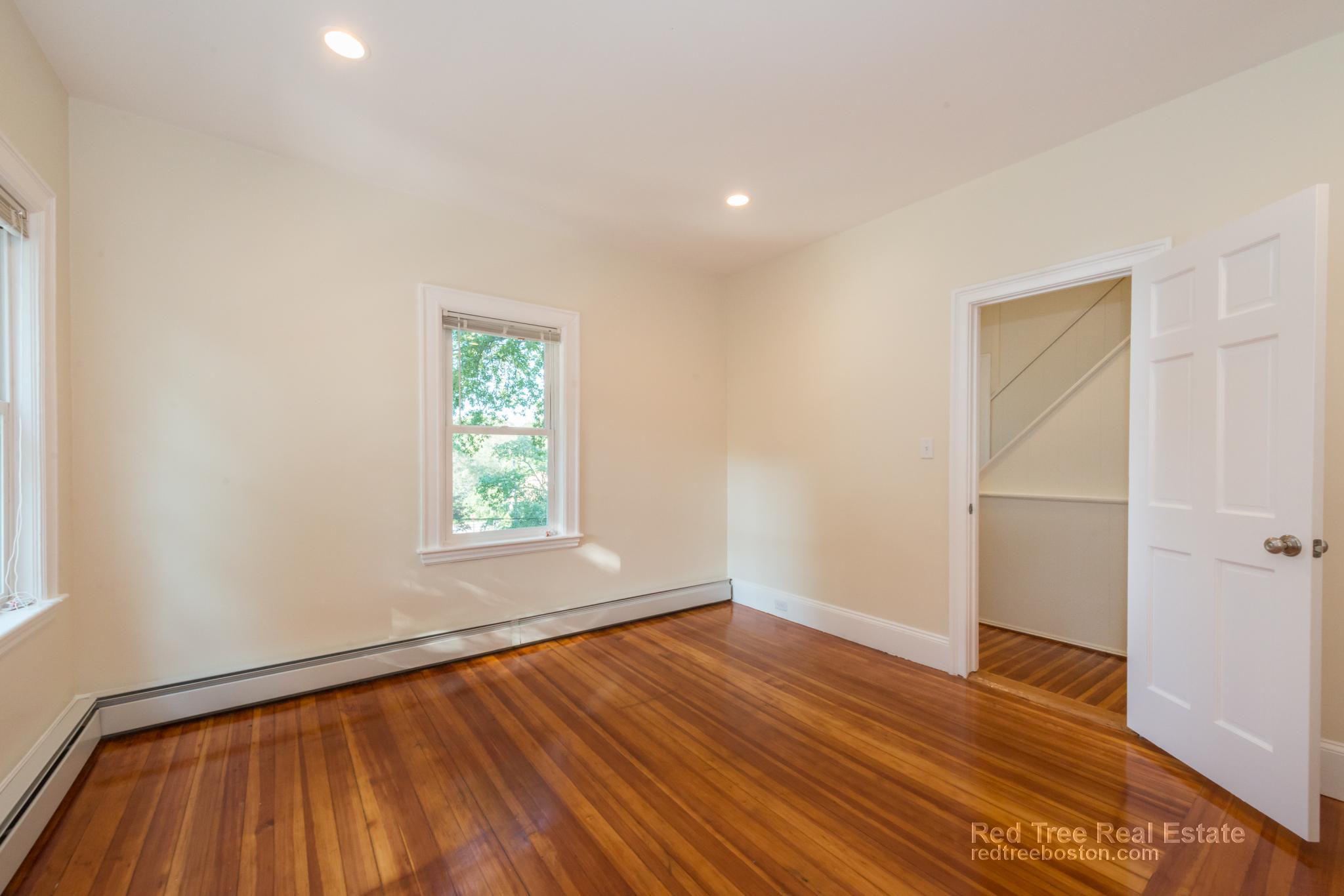 66 Glenellen Rd, West Roxbury