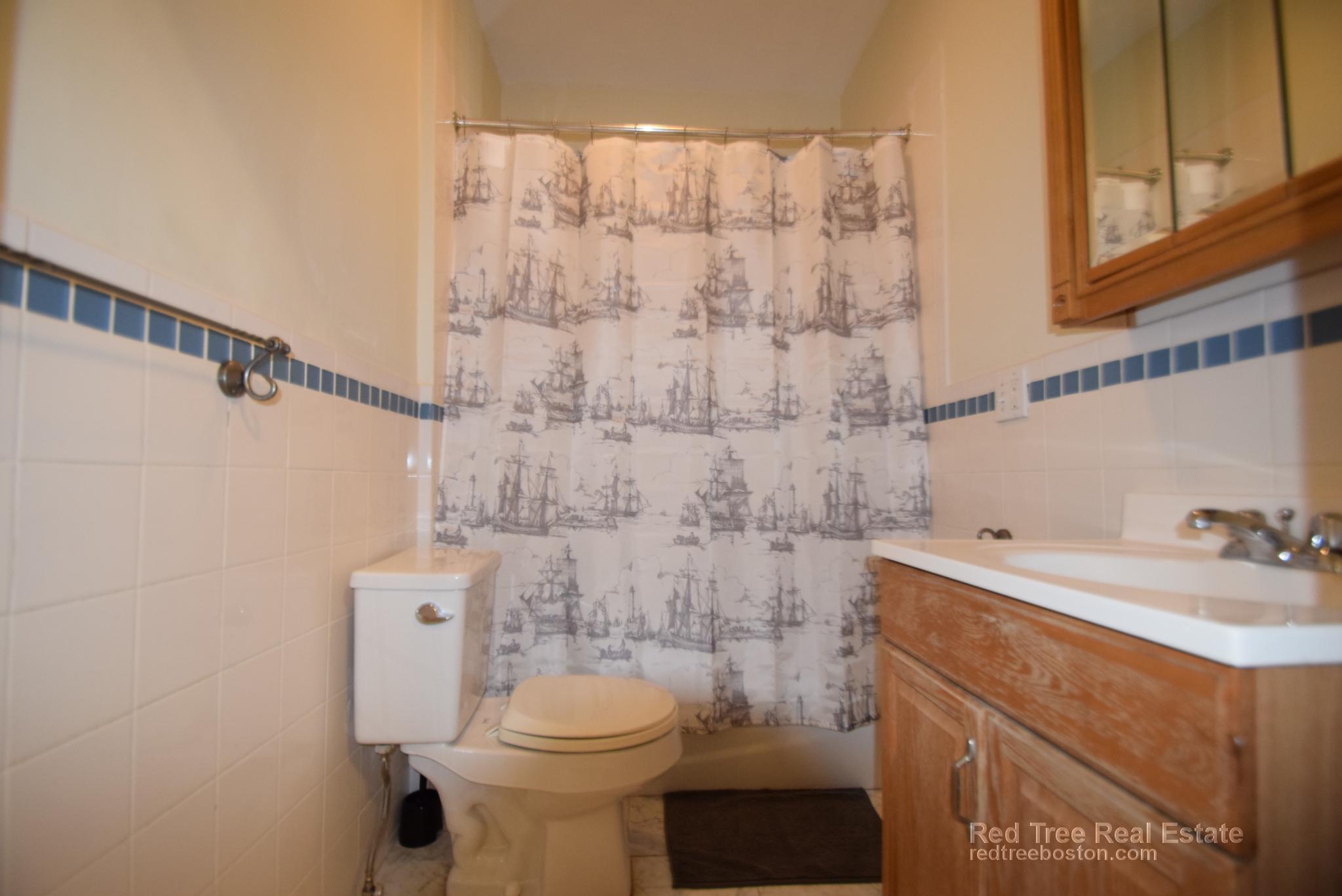 41 Bay State Rd, Fenway