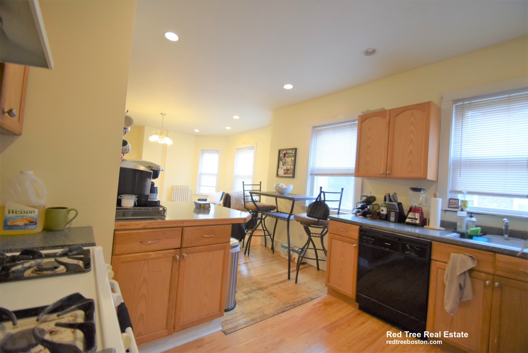 335 Faneuil St, Brighton