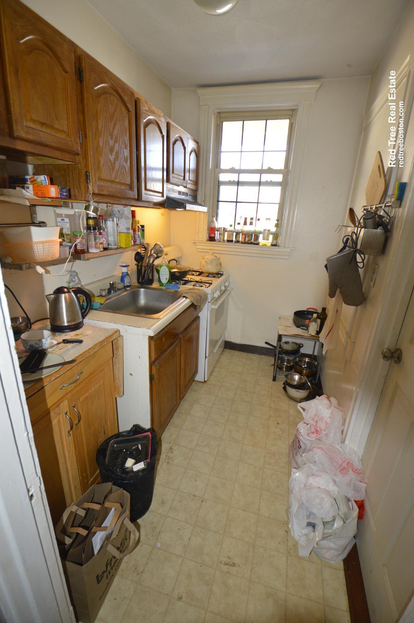 2 bed, 1 bath apartment for rent at 120 Glenville Ave Unit 6, Allston — photo 4 of 14