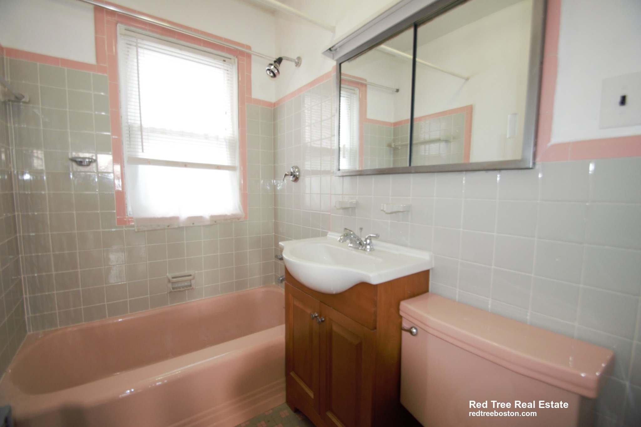 3 bed, 2 bath apartment for rent at 21 South Hobart St Unit 1, Brighton — photo 11 of 14