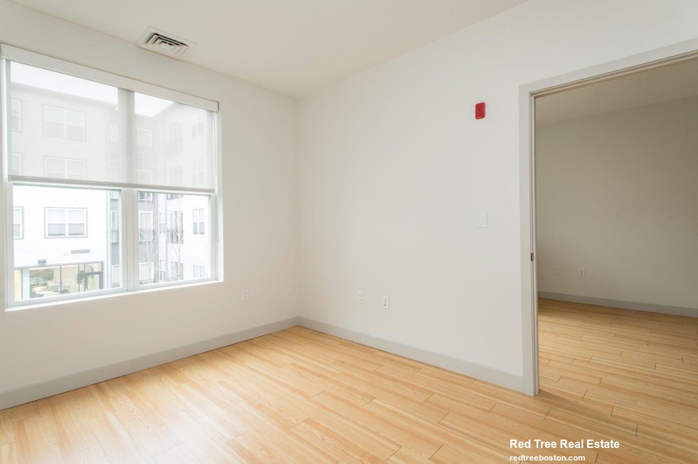 320 D St, South Boston