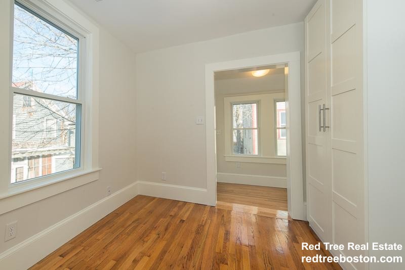 4 bed, 1 bath apartment for rent at 5 Riverside Rd Unit 2, Cambridgeport — photo 36 of 43