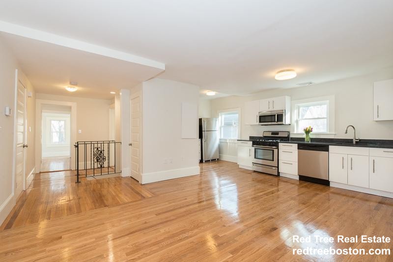 4 bed, 1 bath apartment for rent at 5 Riverside Rd Unit 2, Cambridgeport — photo 28 of 43