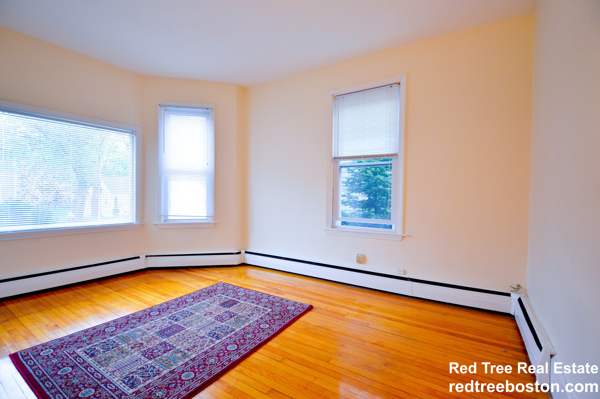 1496 Centre St, Roslindale