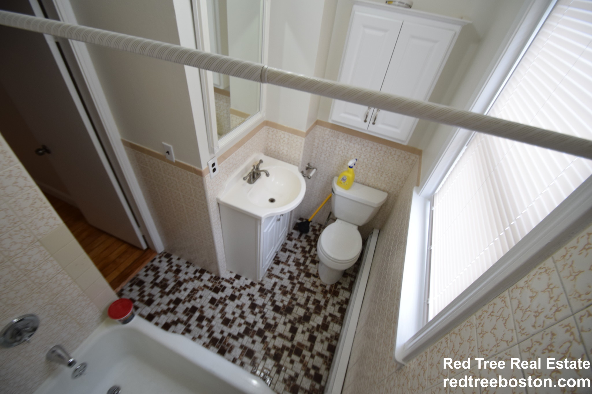 1729 Commonwealth Ave, Brighton