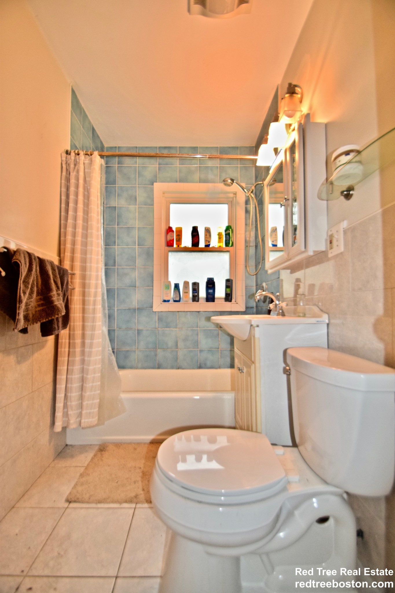 3 bed, 1 bath apartment for rent at 156 Brayton Rd, Brighton — photo 9 of 12