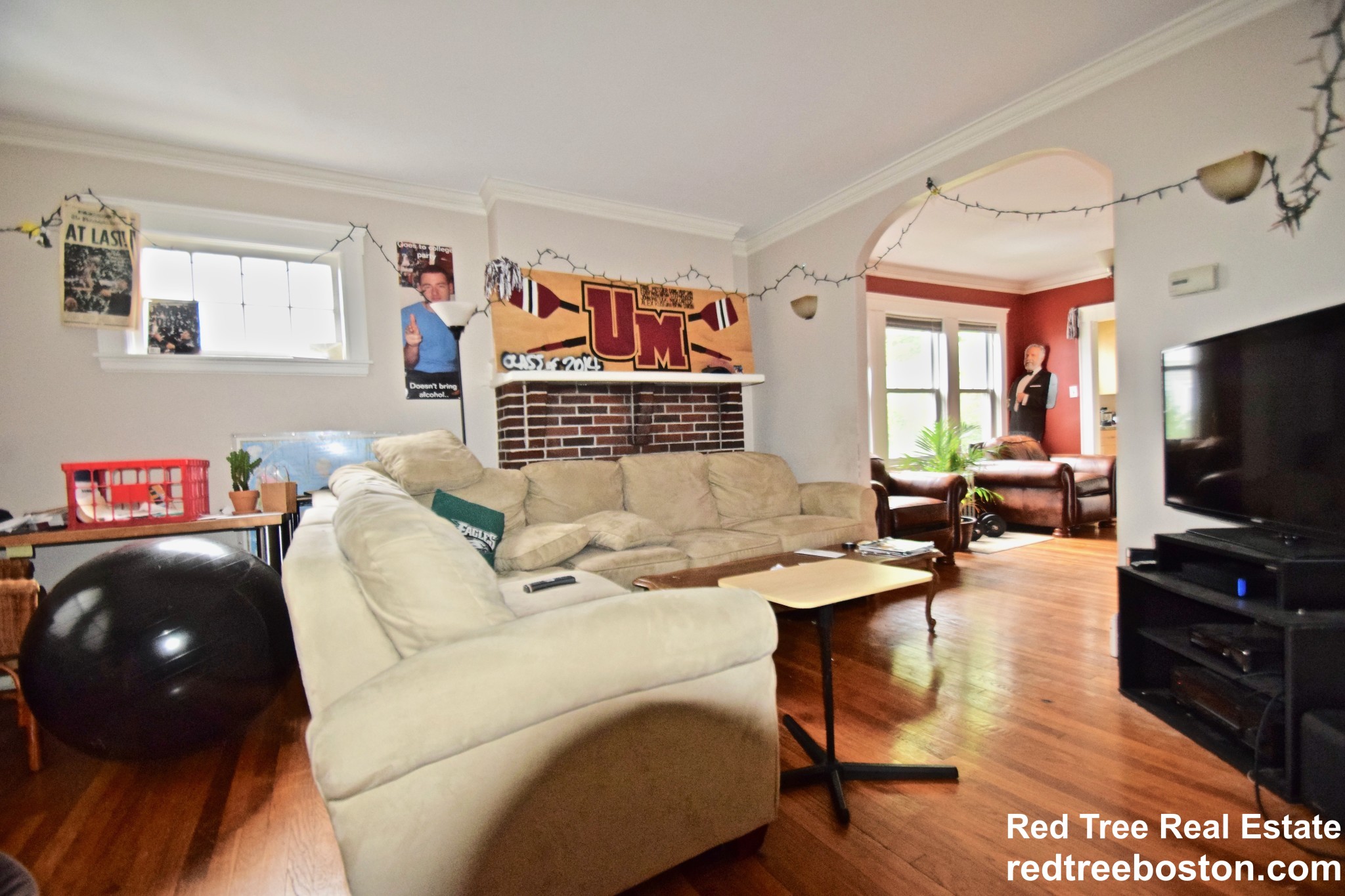 3 bed, 1 bath apartment for rent at 156 Brayton Rd, Brighton — photo 3 of 12