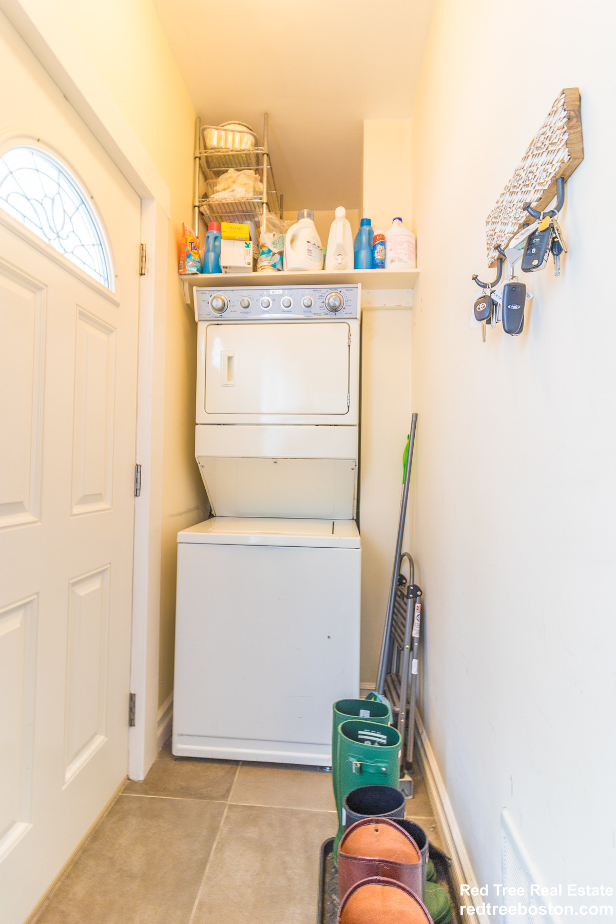 5 bed, 3 bath apartment for rent at 18 Foster St Unit 0, Brighton — photo 14 of 26