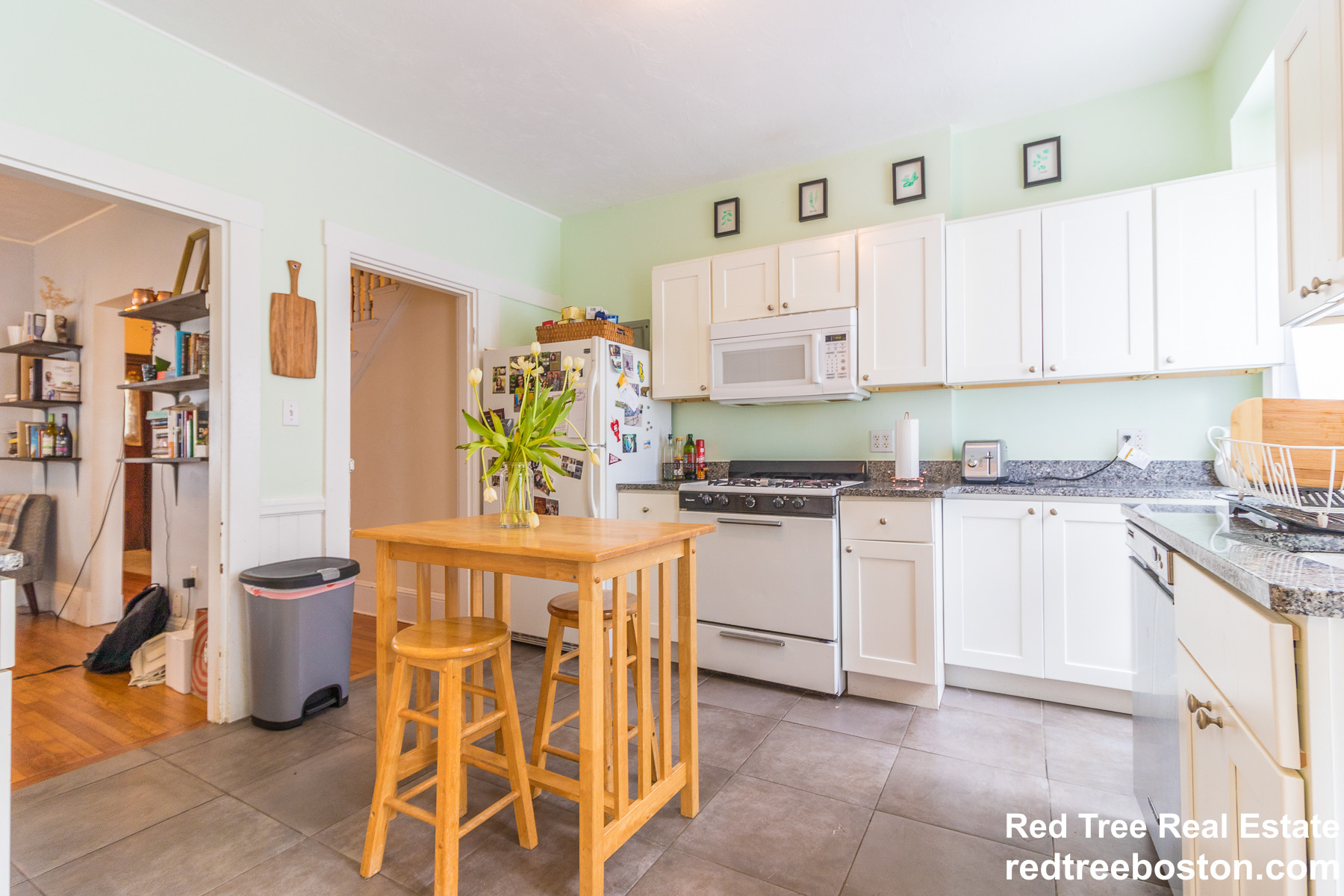 5 bed, 3 bath apartment for rent at 18 Foster St Unit 0, Brighton — photo 5 of 26